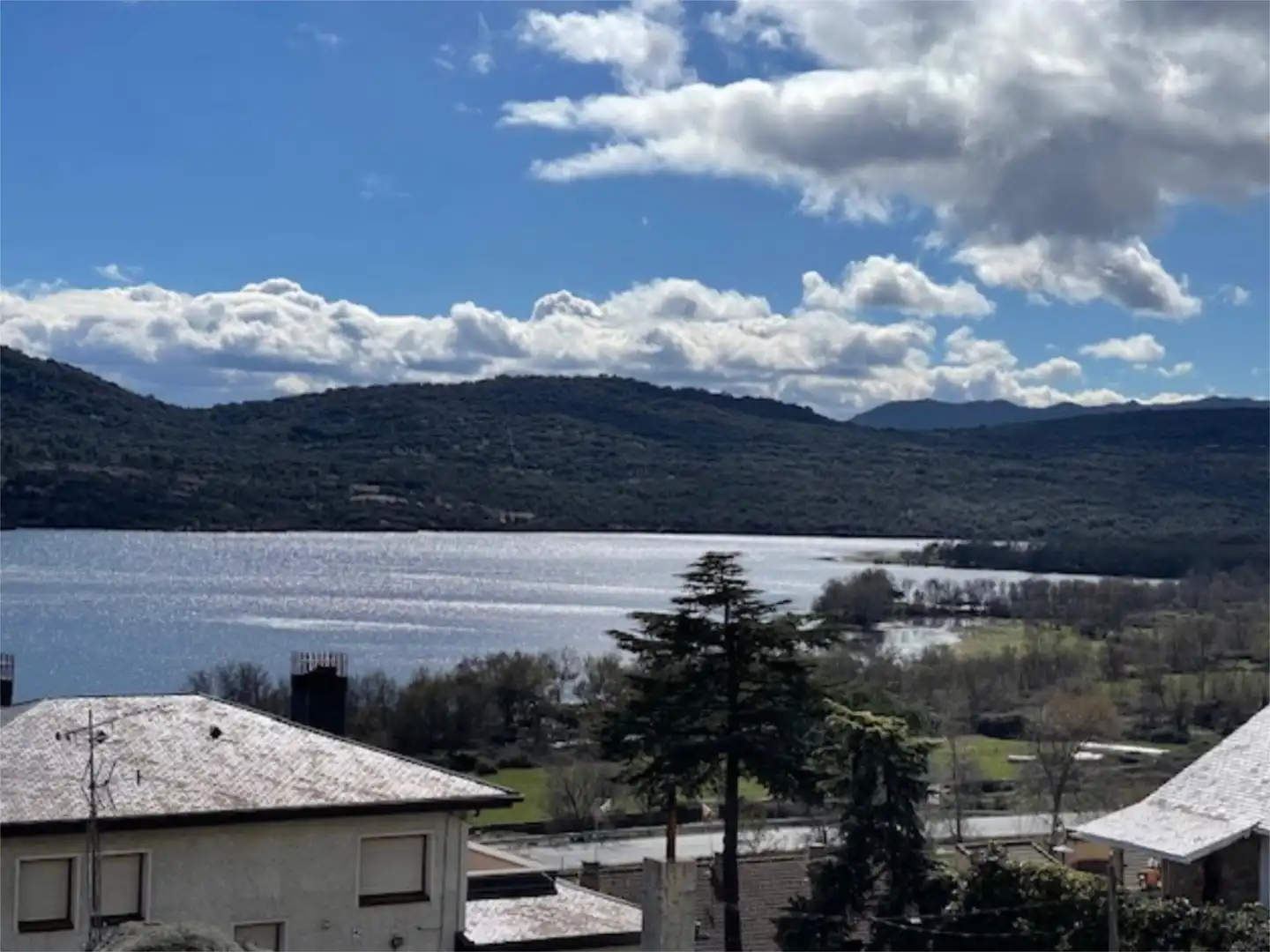 Casa o xalet en venda a Calle de Santillana del Lago, 12, Manzanares El Real Vista exterior de Casa o xalet en venda en Manzanares El Real amb Calefacció, Jardí privat i Terrassa