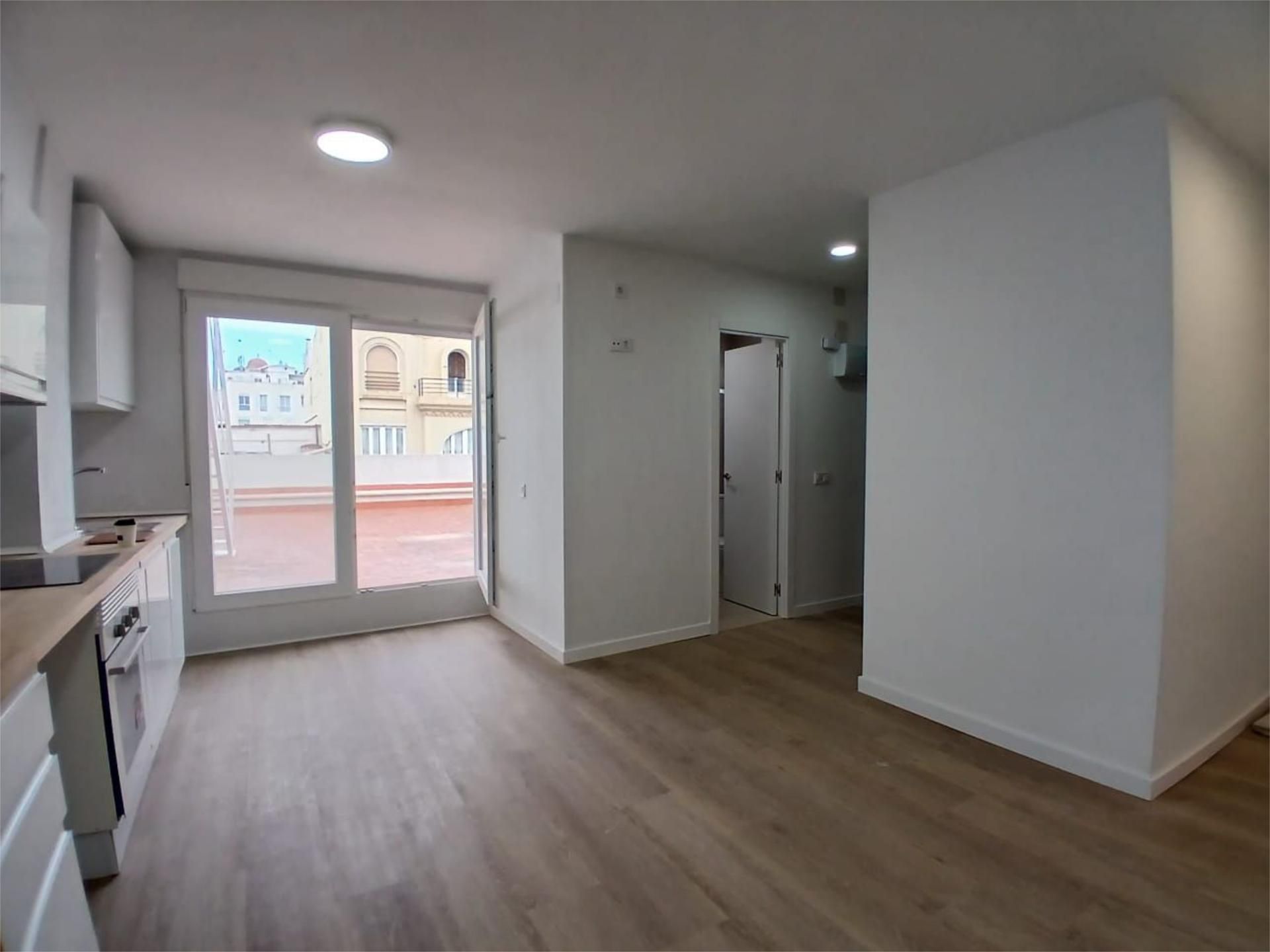Flat to rent in  Valencia Capital  with Air Conditioner and Terrace
