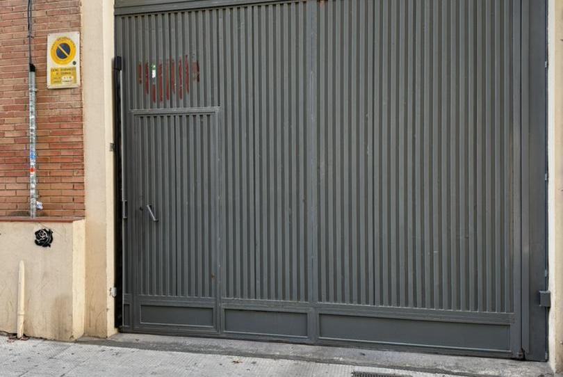 Garage to rent in Calle Pepe Hillo, 13, La Cruz, Granada - image 1 Photo 1 of Garage to rent in Calle Pepe Hillo, 13, La Cruz, Granada