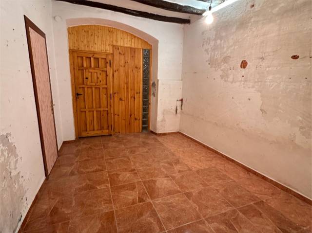 Local comercial en Alquiler en Carrer del Calvari, 2 en Poble