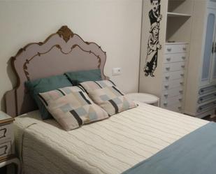 Bedroom of Flat to share in Gijón   with Heating and Furnished