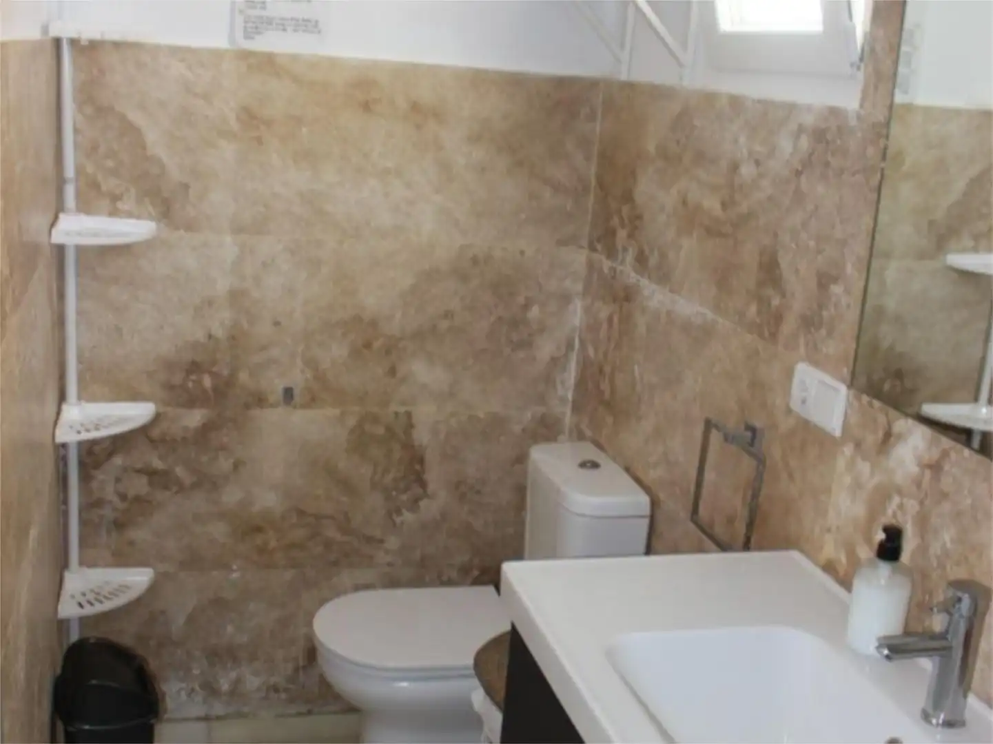 Wohnung zum Verkauf in Calle Costa del Sol, 26, Ciudad Jardín - Tagarete - El Zapillo Badezimmer von Wohnung zum Verkauf in Almería Capital mit Klimaanlage und Terrasse