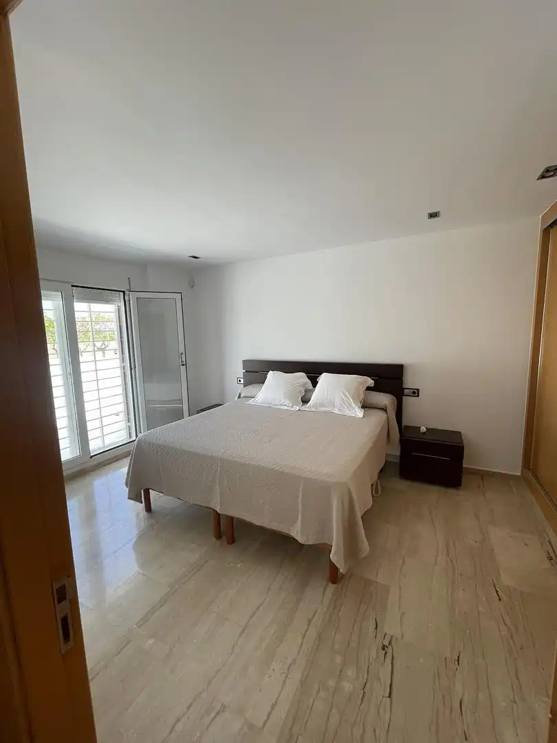 Casa o chalet en venta en Avenida del Mare Nostrum, 9, Torre de la Horadada Habitación de Casa o chalet en venta en Pilar de la Horadada con Aire acondicionado, Terraza y Piscina