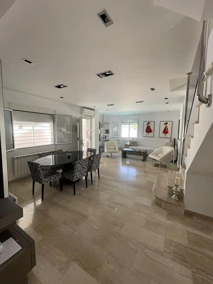 Casa o chalet en venta en Avenida del Mare Nostrum, 9, Torre de la Horadada Comedor de Casa o chalet en venta en Pilar de la Horadada con Aire acondicionado, Terraza y Piscina
