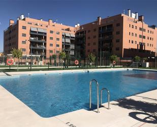 Piscina de Pis de lloguer en Montequinto amb Aire condicionat, Calefacció i Parquet