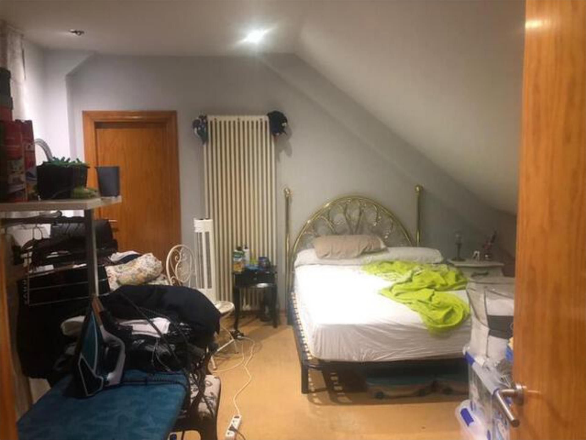 Schlafzimmer von Dachboden zum verkauf in Corella mit Heizung, Privatgarten und Terrasse
