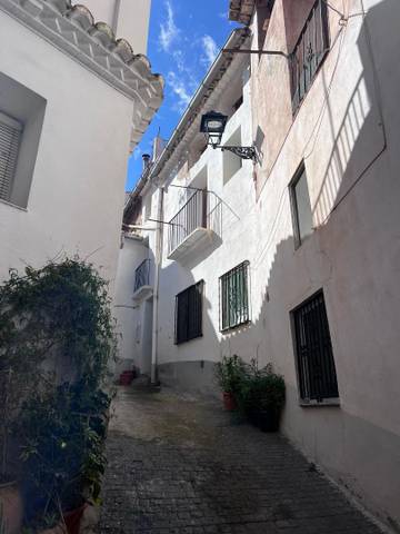 Casa adosada en Venta en Calle Ballestería, 8 en Bejís