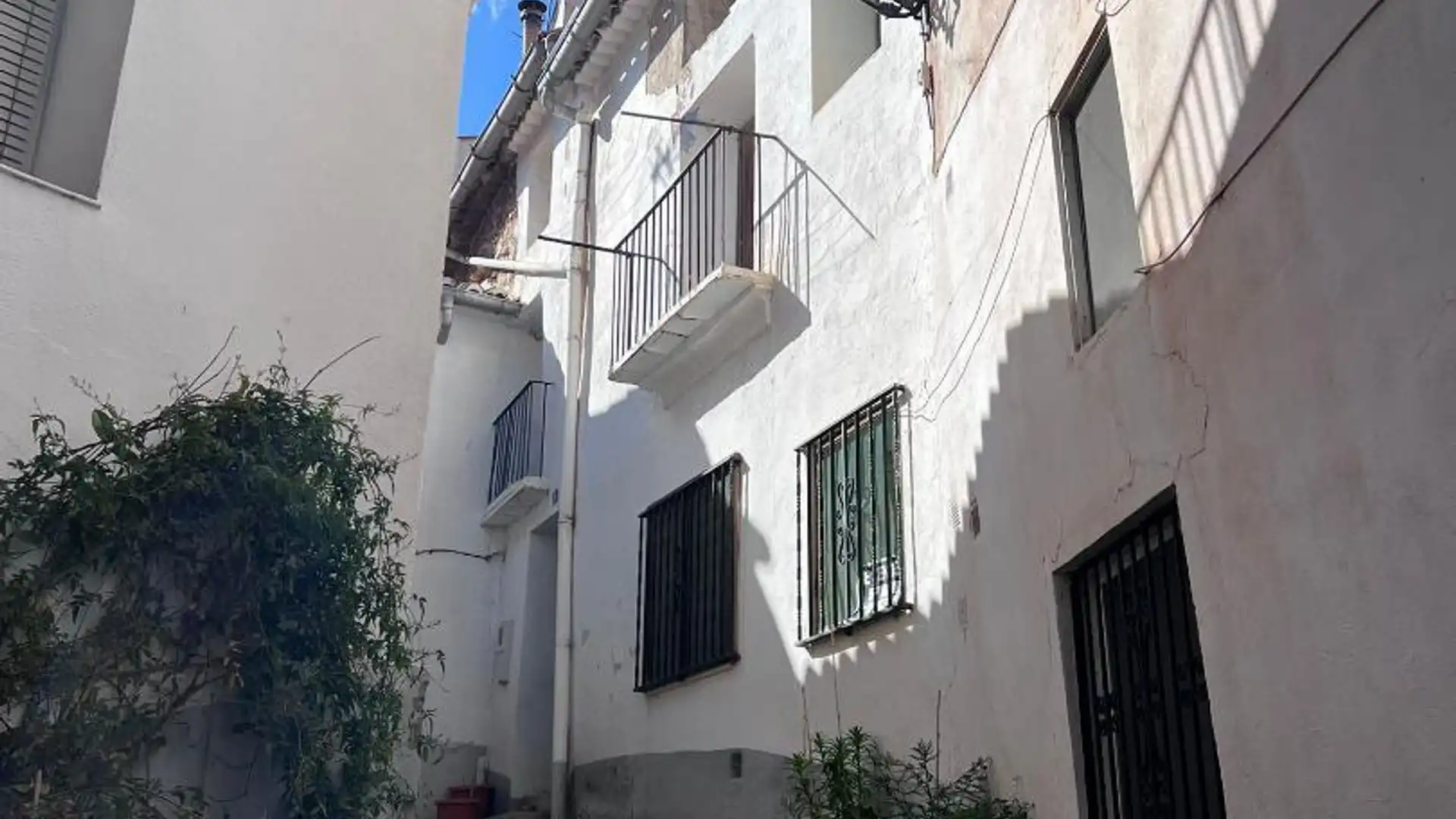 Casa adosada en venda a Calle Ballestería, 8, Bejís Vista exterior de Casa adosada en venda en Bejís