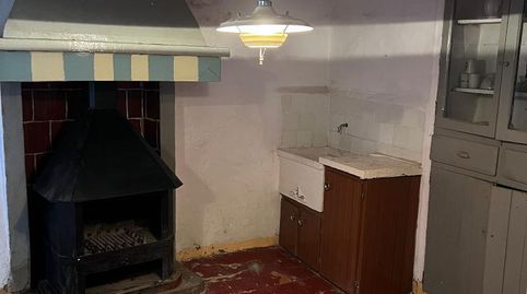 Foto 4 de Casa adosada en venda a Calle Ballestería, 8, Bejís, Castellón