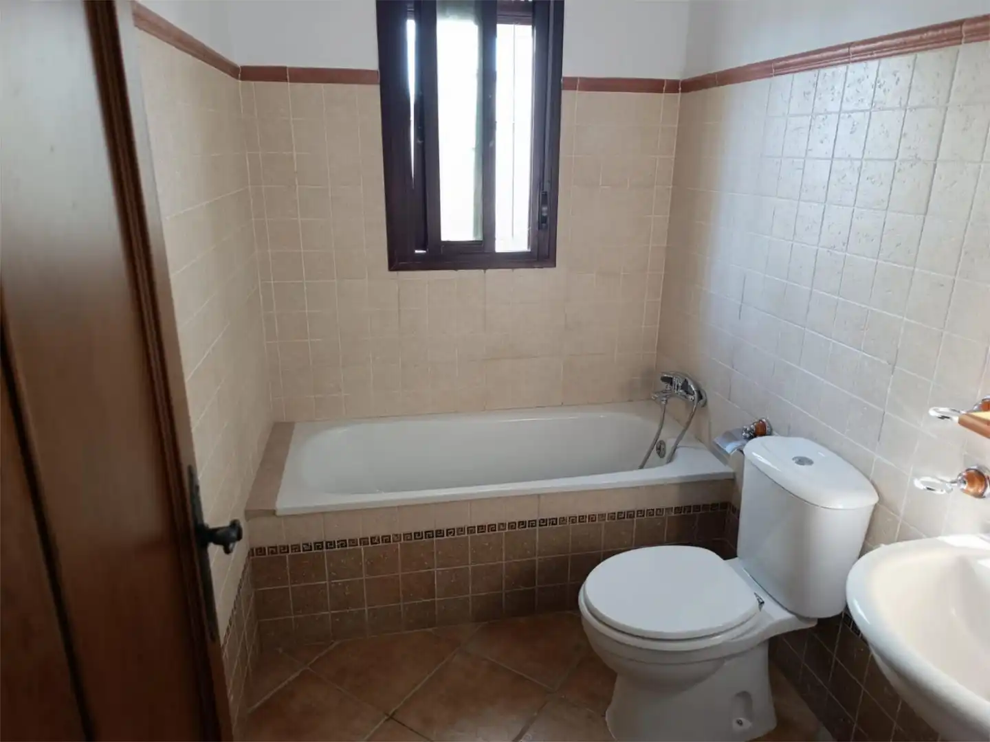 Bathroom of Houses for sale in Chiclana de la Frontera  with Air Conditioner, Heating and Terrace