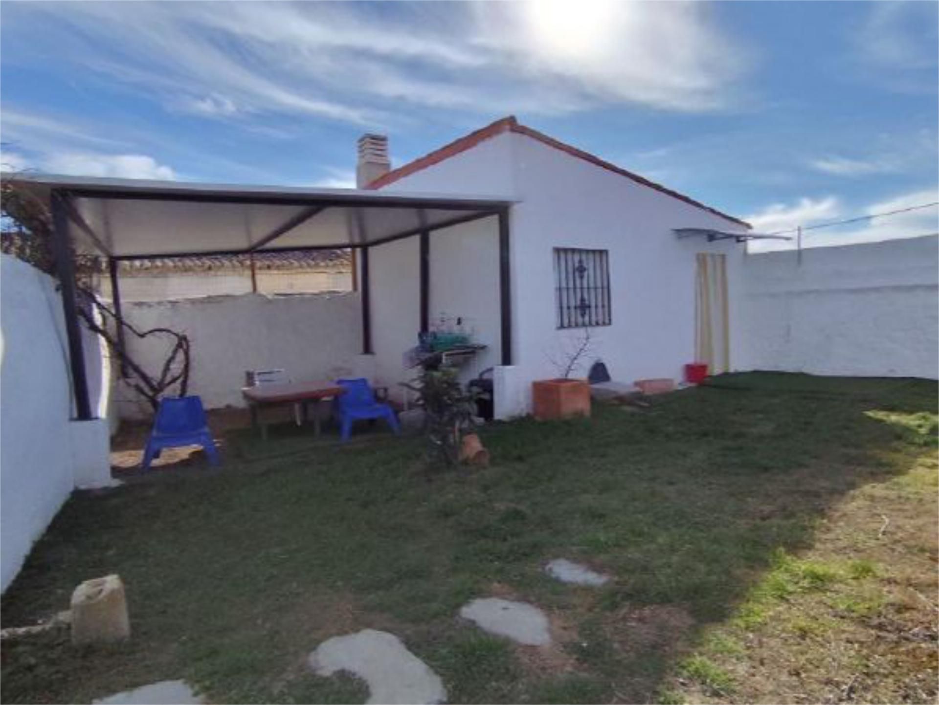 Garden of Industrial buildings for sale in San Juan de la Encinilla  with Furnished