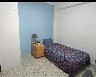 Bedroom of Flat to share in Chiva  with Internet