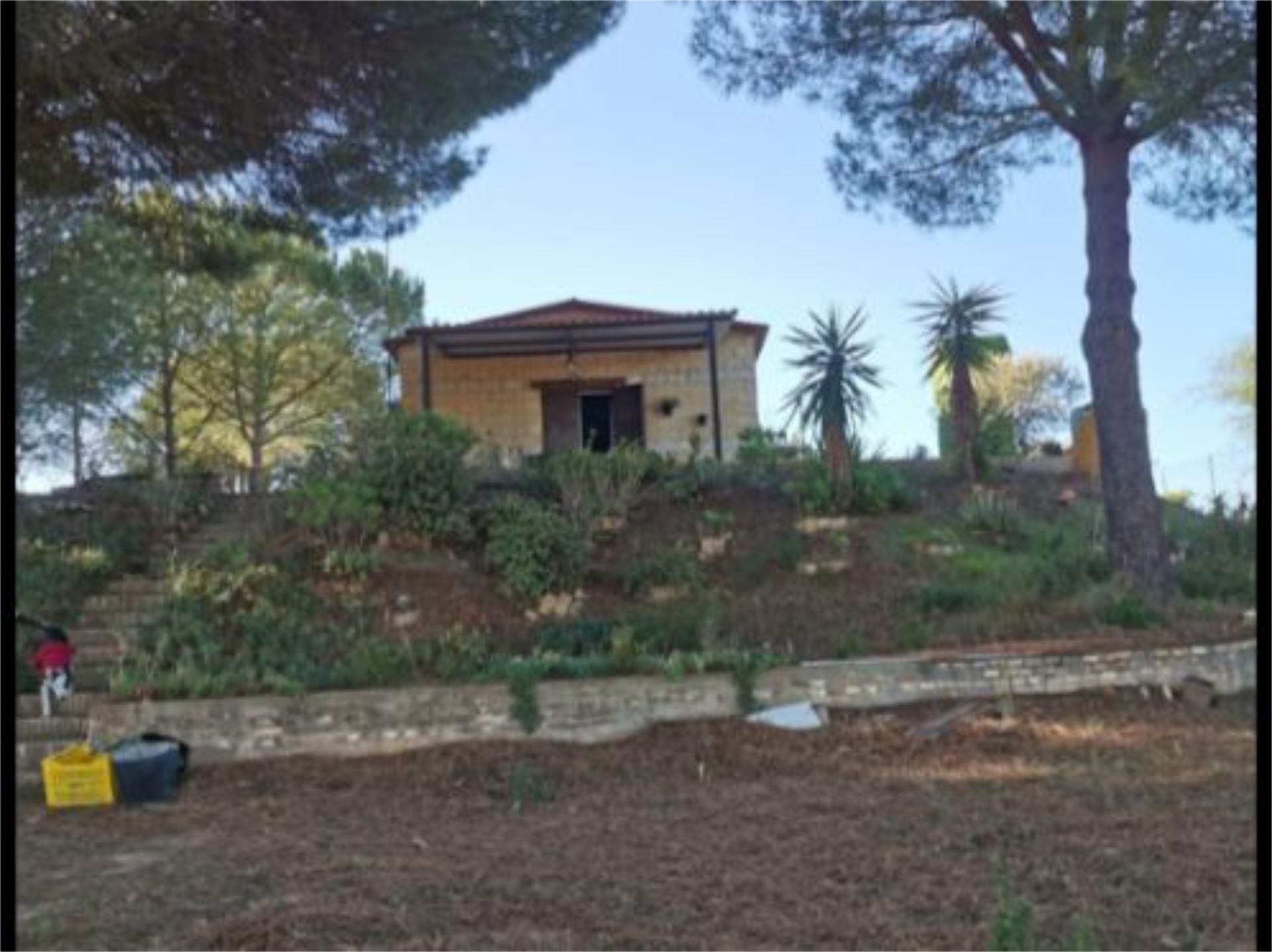 Garden of Country house for sale in Niebla  with Air Conditioner