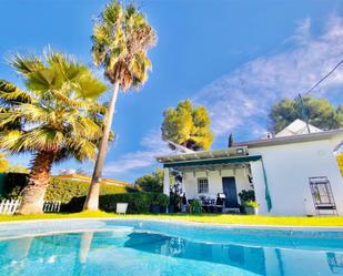 Garden of House or chalet for sale in Alcalá de Guadaira  with Air Conditioner, Terrace and Swimming Pool