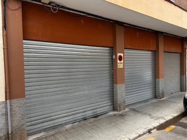 Local comercial en Venta en Carrer d'Henri Dunant, 69a en Plaça de Toros