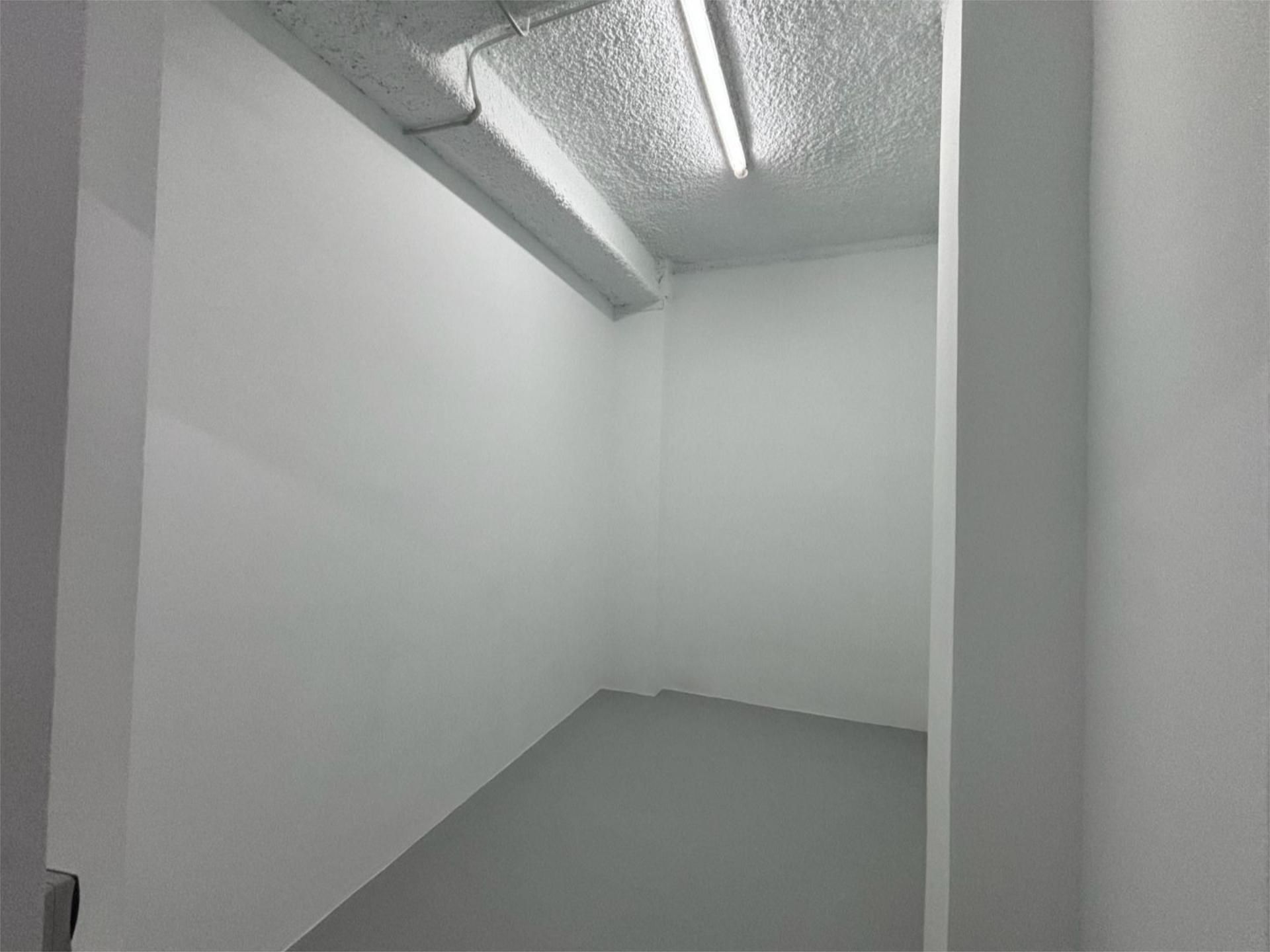Box room for sale in Santa Coloma de Gramenet