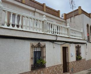 Exterior view of Single-family semi-detached for sale in Alcolea del Río  with Air Conditioner, Terrace and Storage room