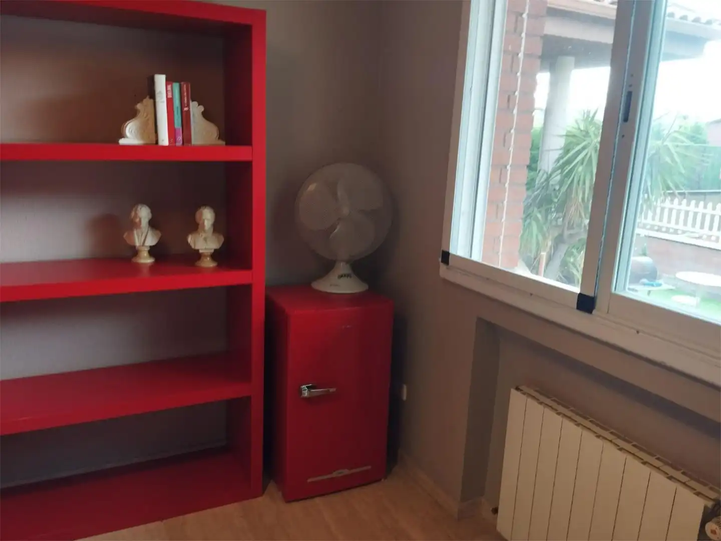 Room in Carrer de Galícia, 35, Mira-sol