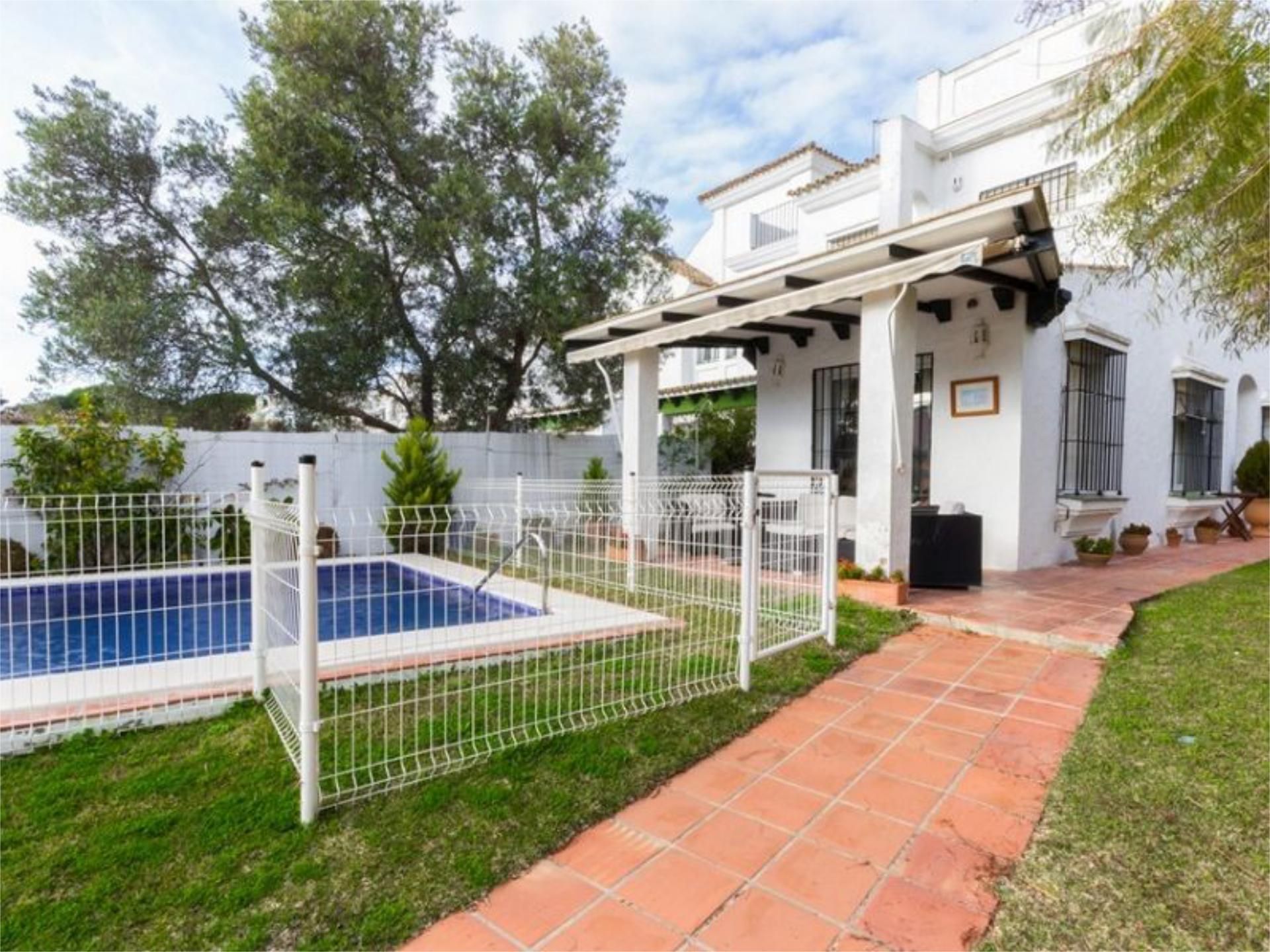Jardí de Casa adosada de lloguer en El Puerto de Santa María amb Aire condicionat, Calefacció i Jardí privat