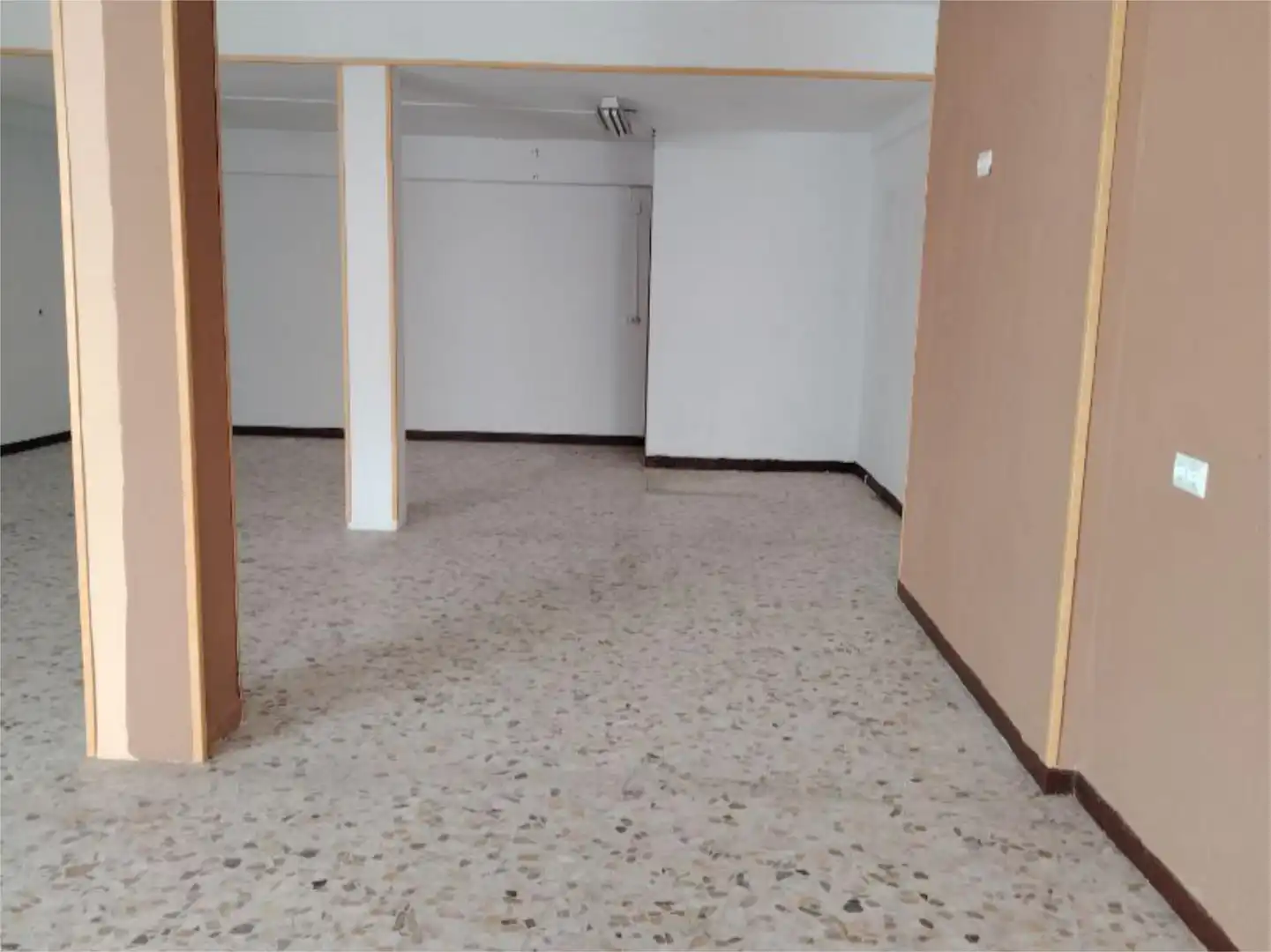 Geschaftsraum zur Miete in Calle Nuestra Señora de la Granada, 7, Guillena pueblo Geschaftsraum zur Miete in Guillena