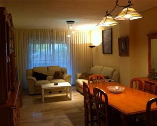 Living room of Flat to share in  Zaragoza Capital  with Air Conditioner, Heating and Terrace