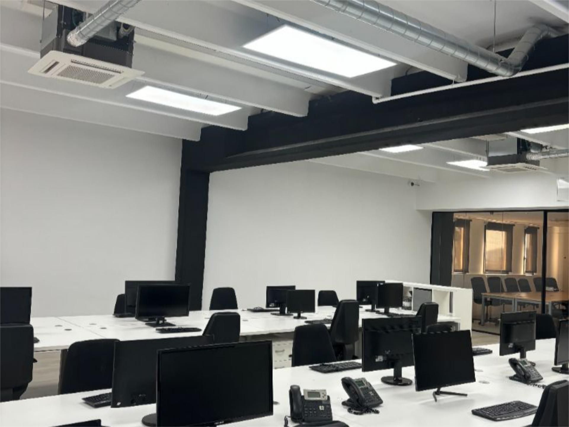 Office to rent in Carrer Comadran, 39, Zona Industrial