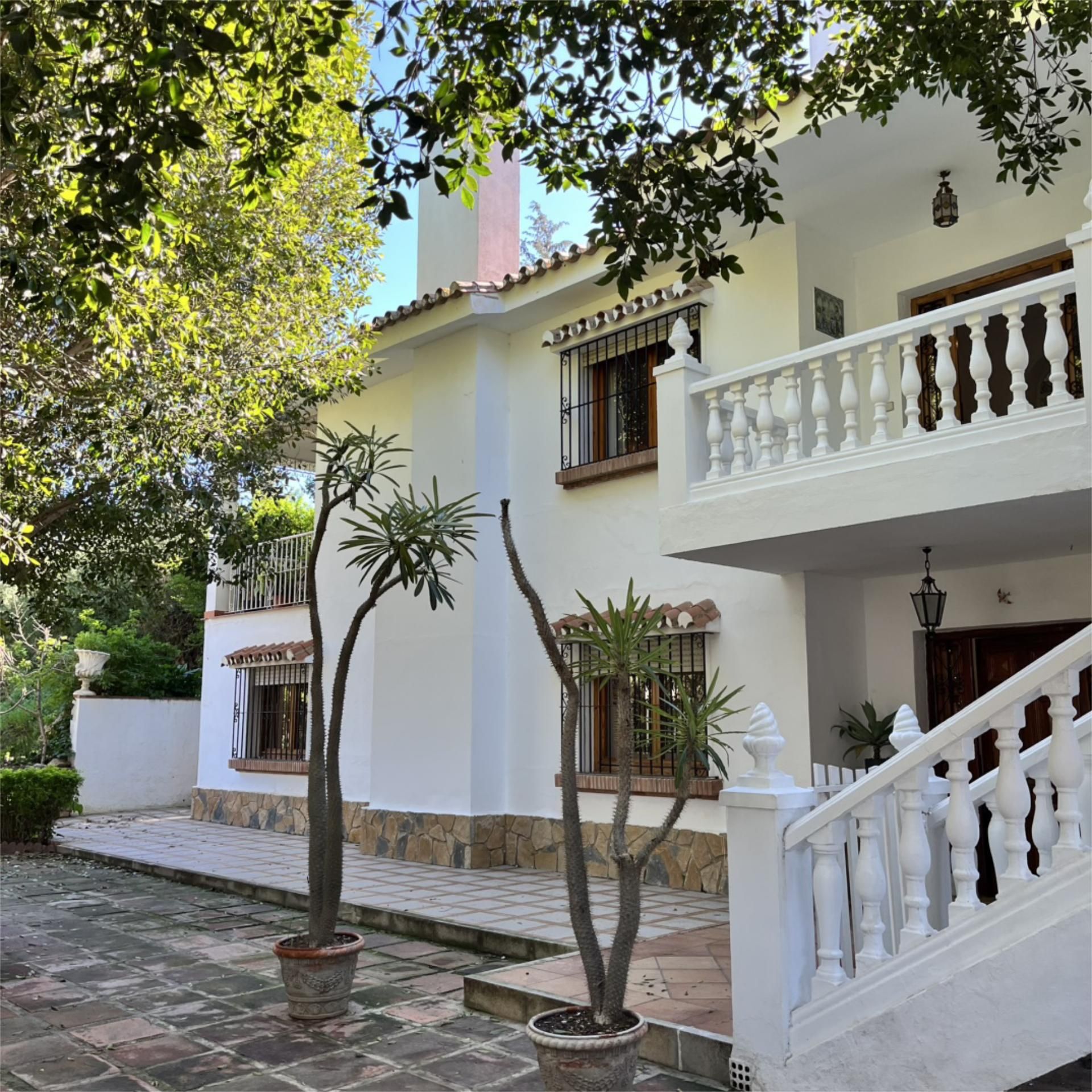 Vista exterior de Casa o xalet en venda en Málaga Capital amb Aire condicionat, Terrassa i Balcó