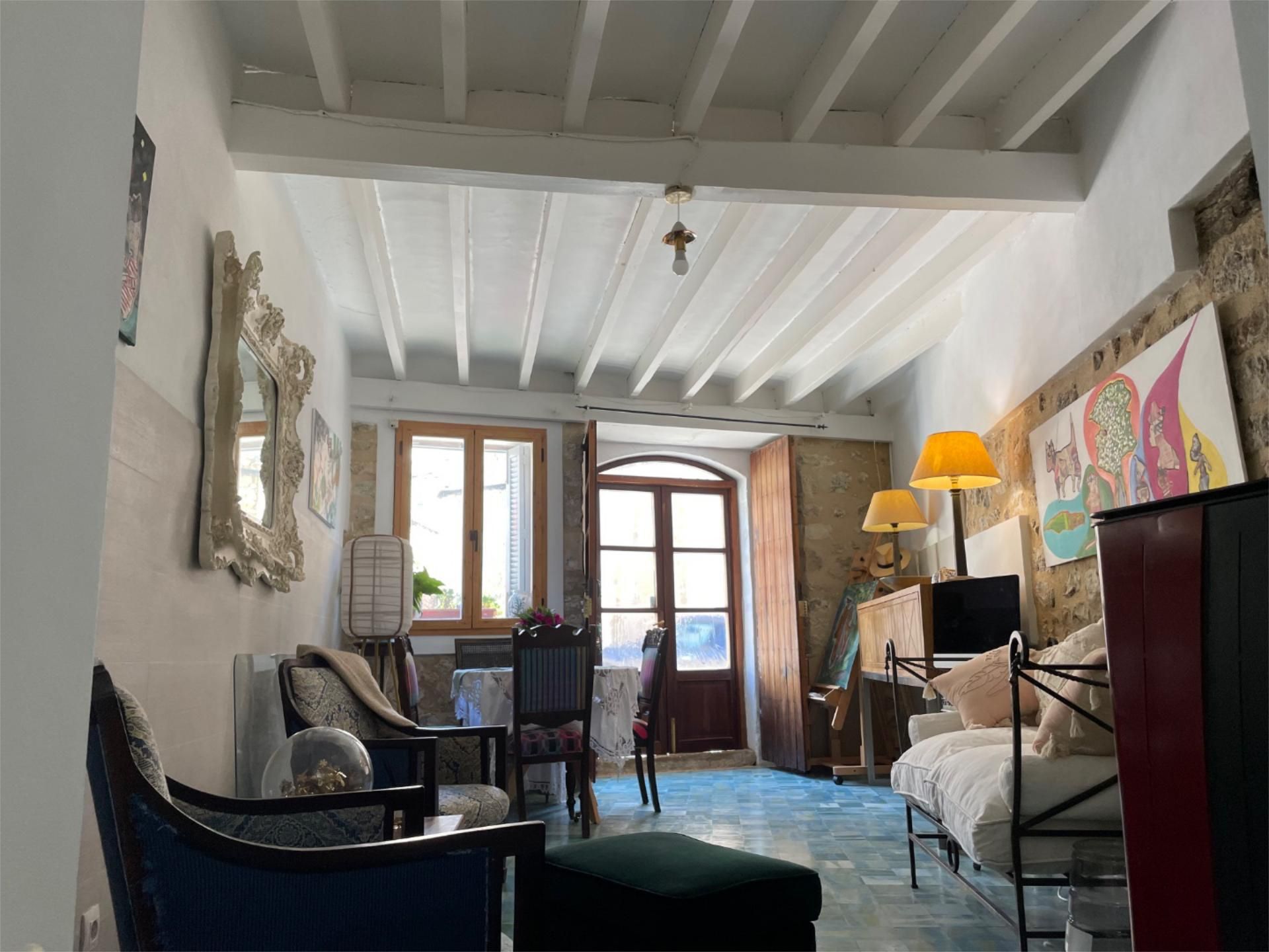 Sala d'estar de Finca rústica en venda en Selva amb Aire condicionat i Terrassa