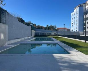 Swimming pool of Flat to rent in Vigo   with Heating, Private garden and Parquet flooring