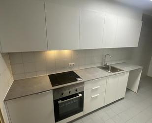 Kitchen of Flat to rent in Girona Capital  with Terrace and Balcony