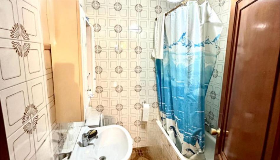 Photo 1 of Flat for sale in Calle de Hilario Marco, 44, Cazorla, Jaén