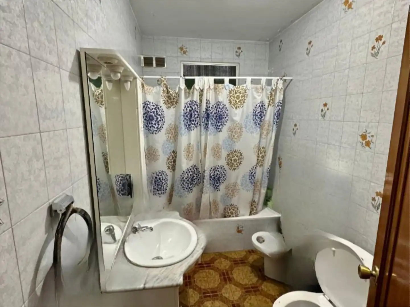Wohnung zum Verkauf in Calle de Hilario Marco, 44, Cazorla Badezimmer von Wohnung zum Verkauf in Cazorla mit Klimaanlage, Heizung und Möbliert