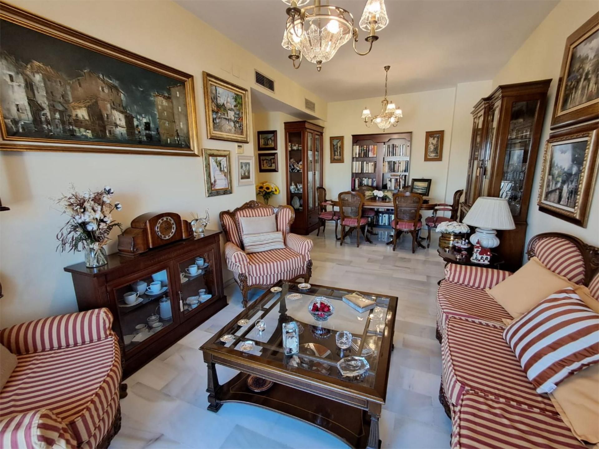 Dining room of Flat for sale in  Sevilla Capital  with Air Conditioner, Terrace and Swimming Pool