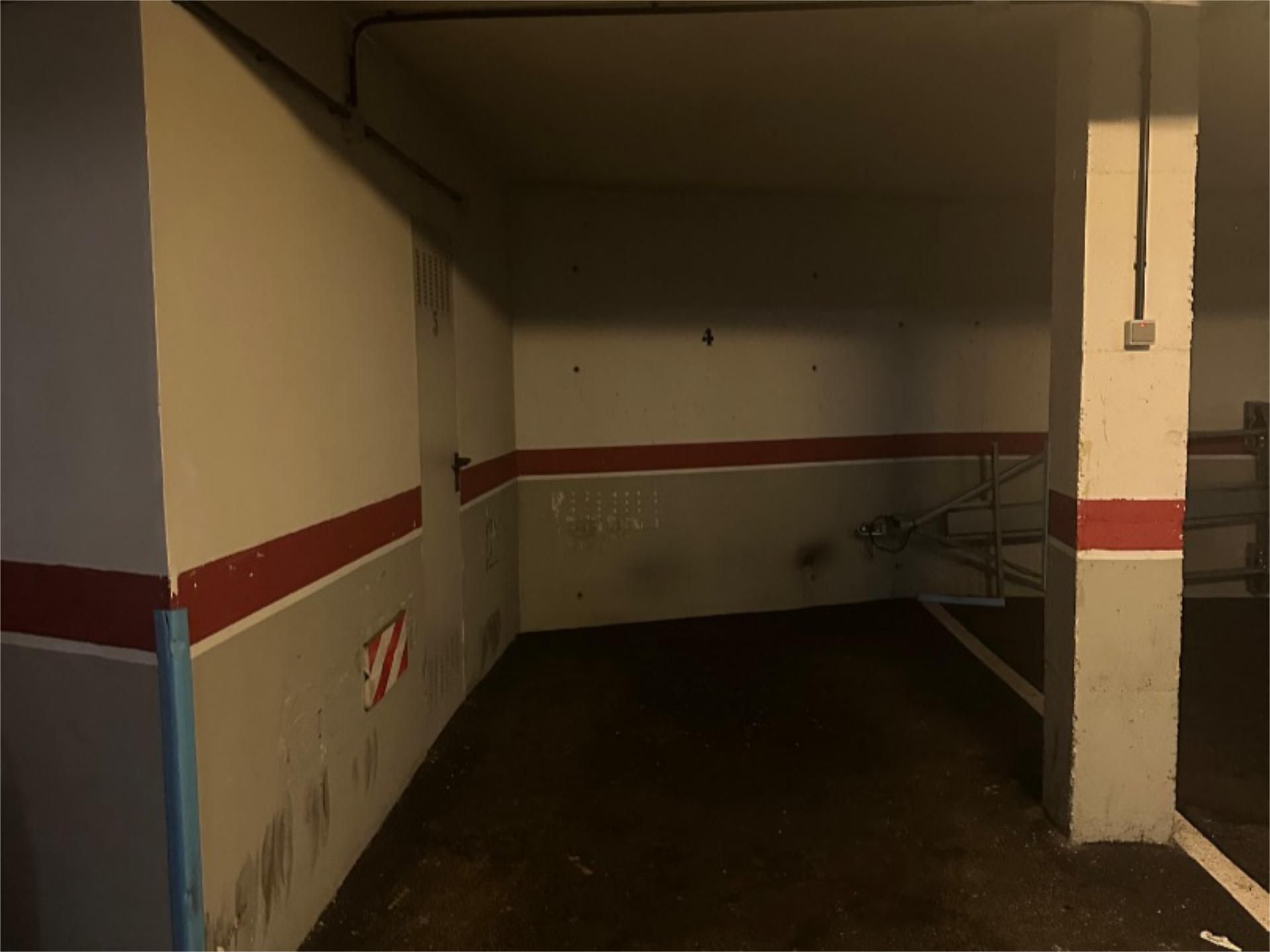 Garage to rent in Calle la Matiella, 47, Carreño