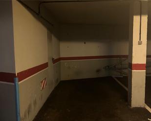 Garage to rent in Carreño