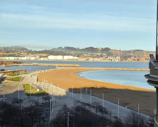 Vista exterior de Pis de lloguer en Gijón  amb Calefacció i Moblat