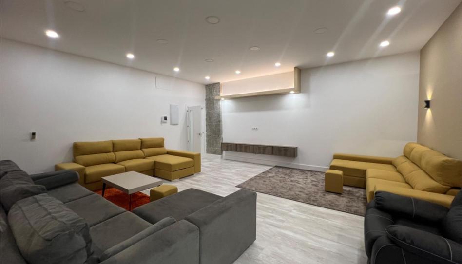 Flat to share in Calle de San Romualdo, 26, Simancas, Madrid - image 1 Photo 1 of Flat to share in Calle de San Romualdo, 26, Simancas, Madrid