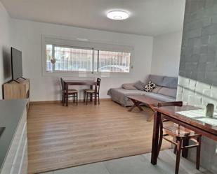 Living room of Flat for sale in Vilanova i la Geltrú