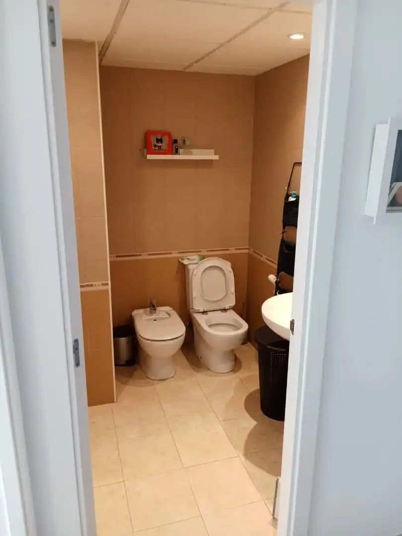 Wohnung zum Verkauf in Carrer Trident, 23, Cabo de las Huertas Badezimmer von Wohnung zum Verkauf in Alicante / Alacant mit Terrasse, Abstellraum und Schwimmbad