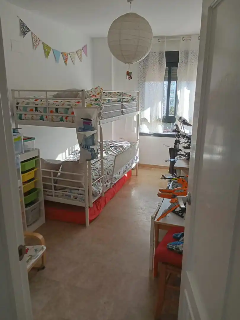 Wohnung zum Verkauf in Carrer Trident, 23, Cabo de las Huertas Schlafzimmer von Wohnung zum Verkauf in Alicante / Alacant mit Terrasse, Abstellraum und Schwimmbad