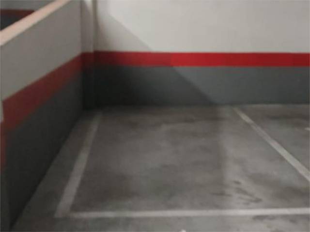 Garaje en Alquiler en Calle de Antonio López, 217 en Almendrales