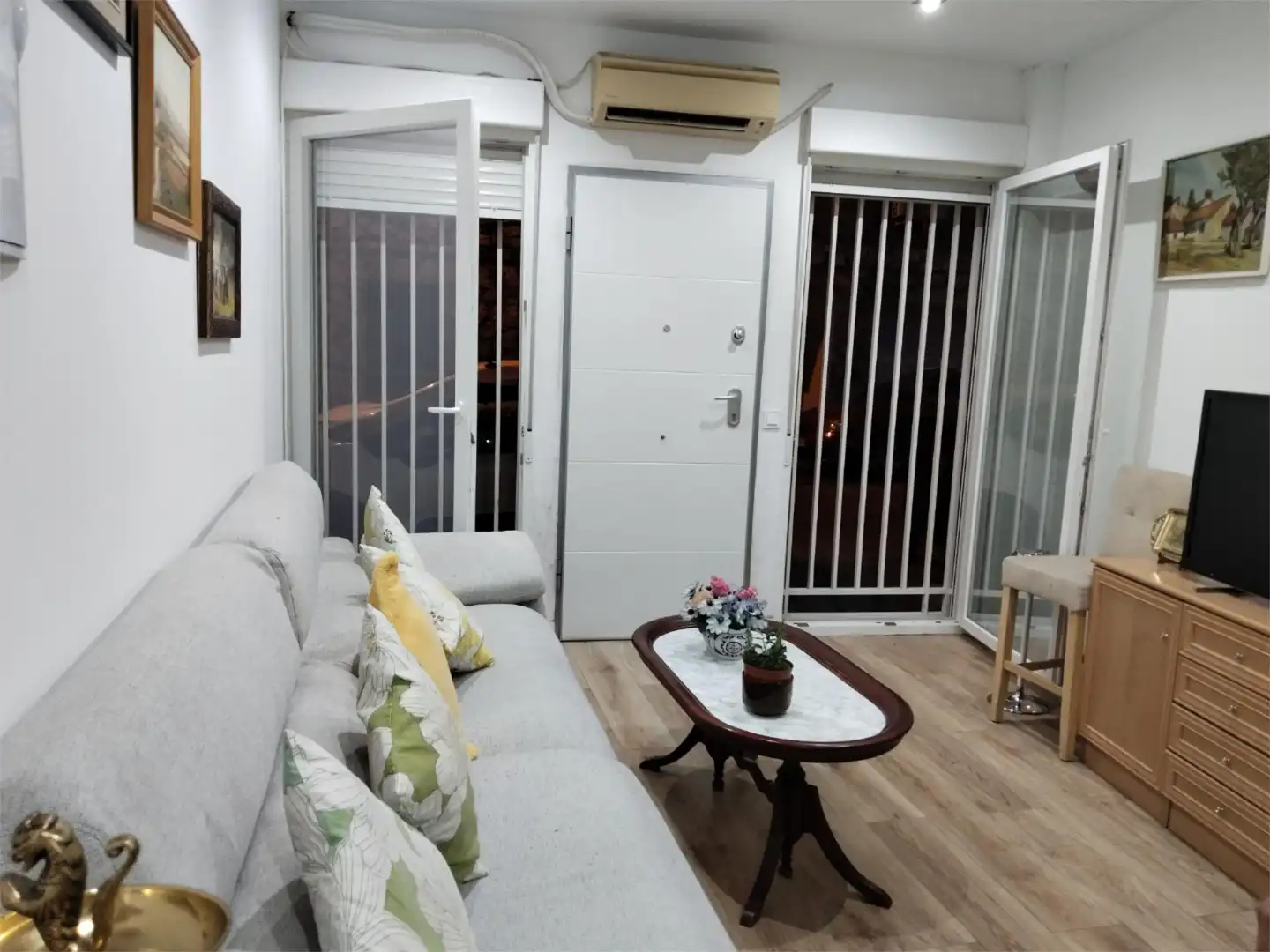 Sala de estar de Local en venta en Madrid con Aire acondicionado