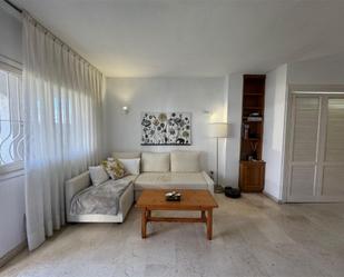 Living room of Flat to rent in Marbella  with Air Conditioner, Private garden and Swimming Pool