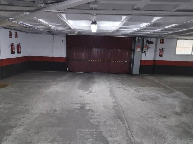 Garaje en Alquiler en Calle de Santa Leonor, 61 en Simancas