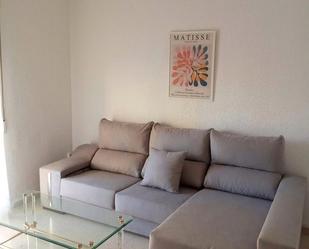 Living room of Flat to rent in  Granada Capital  with Air Conditioner, Terrace and Balcony