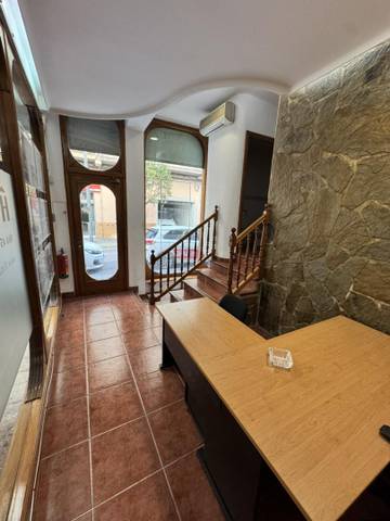 Local comercial en Alquiler en Carrer del Doctor Fleming, 4 en Casco Urbano