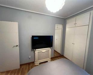 Dormitori de Apartament de lloguer en  Albacete Capital amb Calefacció, Terrassa i Traster