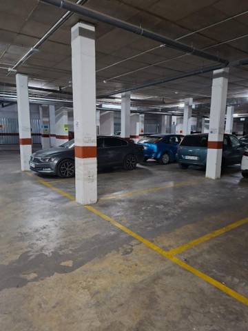 Garaje en Alquiler en Avenida de Emilio Lemos, 42 en Colores -  Entreparques