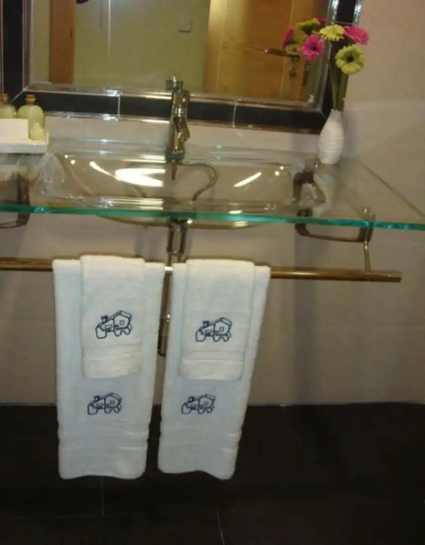 Apartament en venda a Calle Plaza, 15, Pradosegar Bany de Apartament en venda en Pradosegar amb Balcó