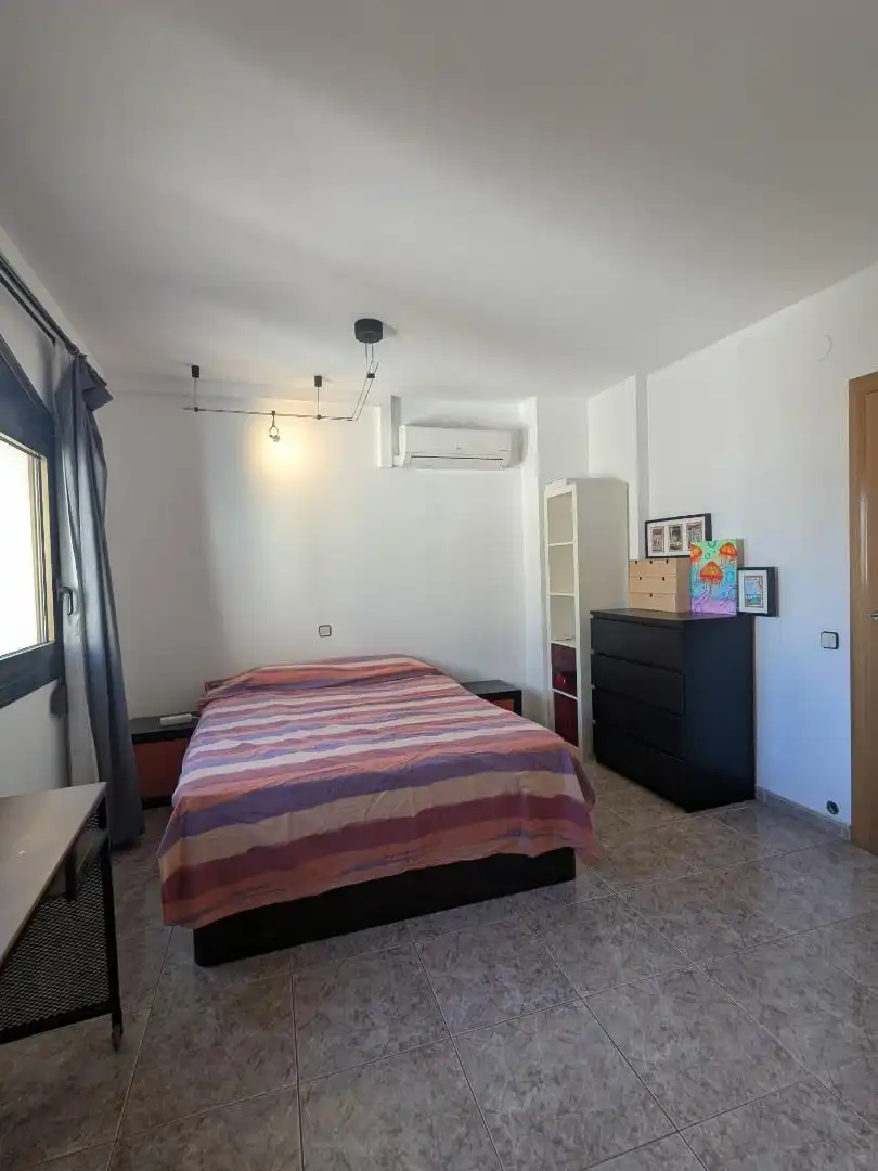Casa adosada en venta en Centre - Cordelles Habitación de Casa adosada en venta en Cerdanyola del Vallès con Aire acondicionado y Terraza